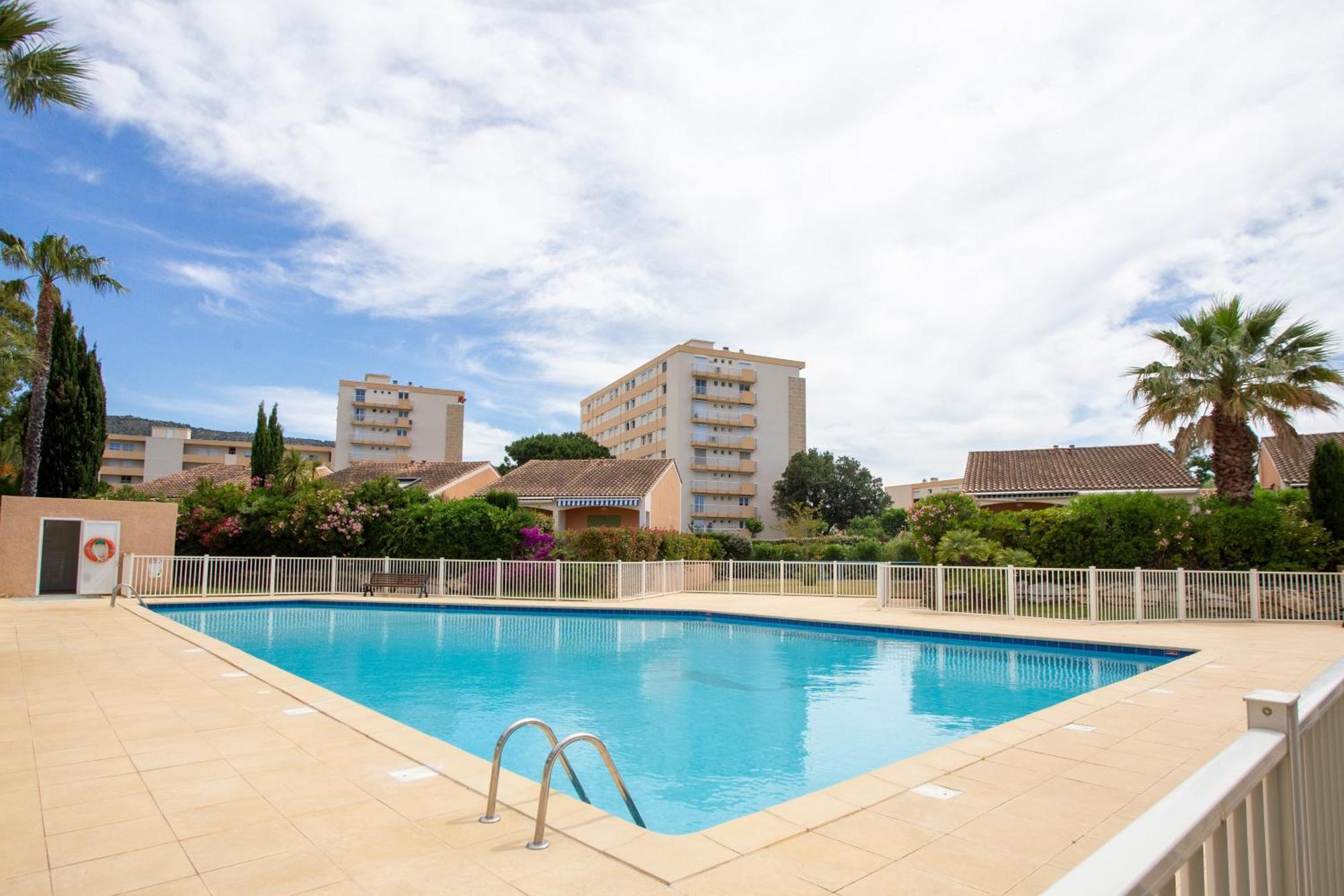Lou Estrella - Appt 4p Avec Piscine Proche