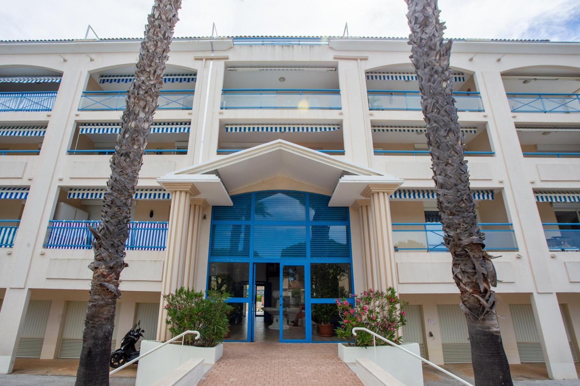 Lou Estrella - Appt 4p Avec Piscine Proche Apartment